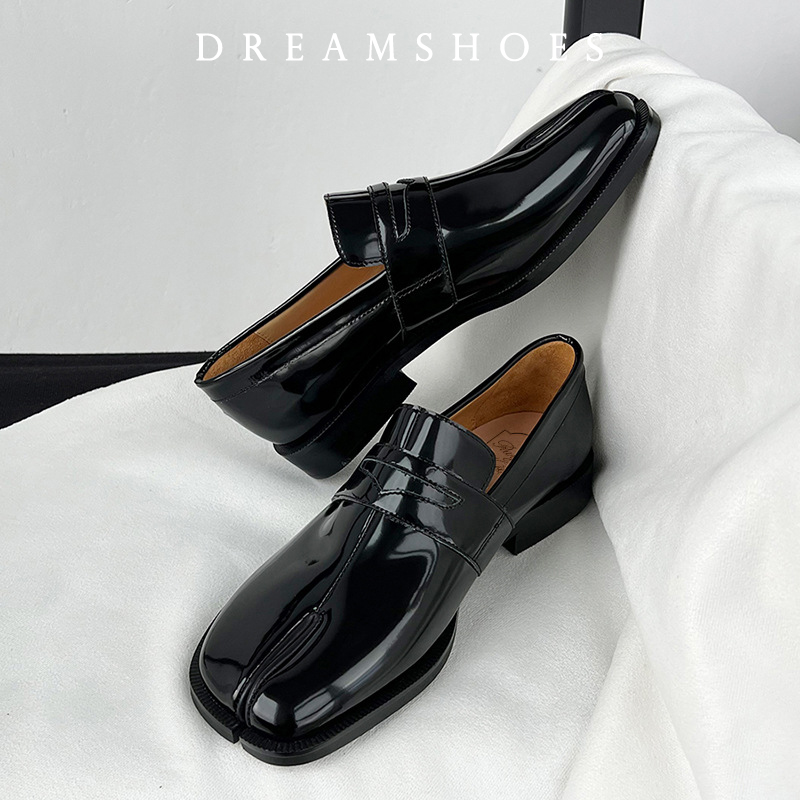 Tabi Shoes Slip On Loafer for  - Men'S Shoes Hey Dude ulasan dan harga
